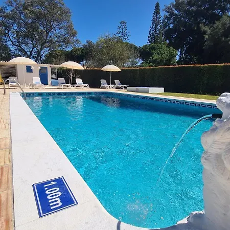 Villa Azul: Luxury Retreat With Private Pool And Club Access