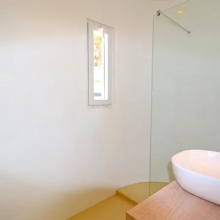 Azul: Luxury Retreat With Private Pool And Club Access
