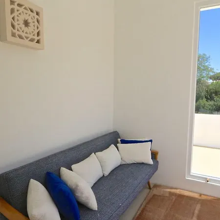 Azul: Luxury Retreat With Private Pool And Club Access Villa Vilamoura